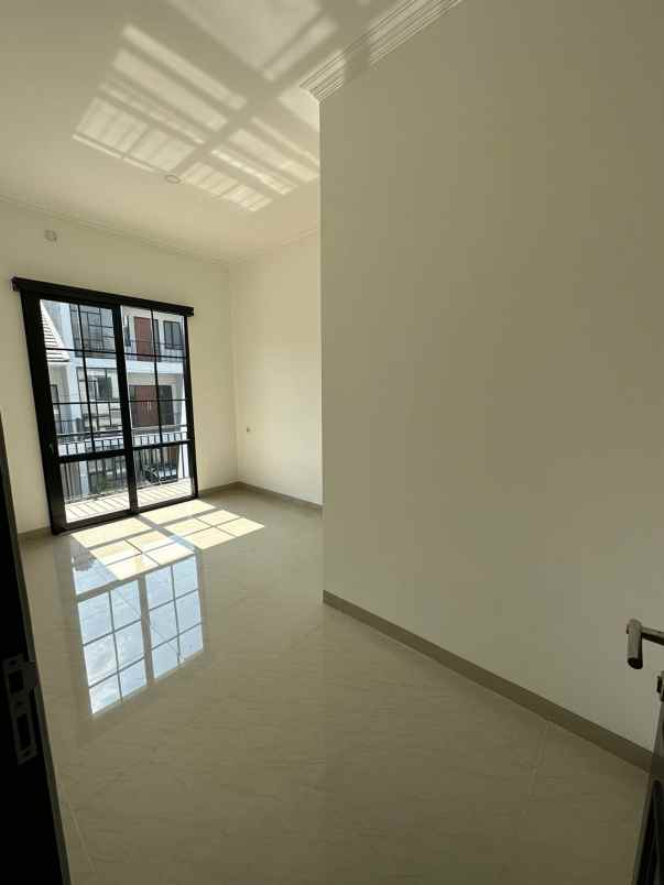 rumah baru dalam cluster di pondok gede bekasi kota