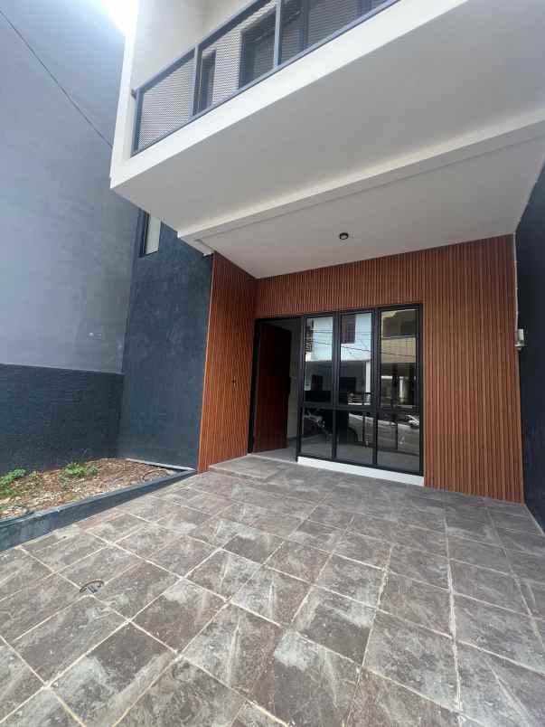 rumah baru dalam komplek di limo cinere depok