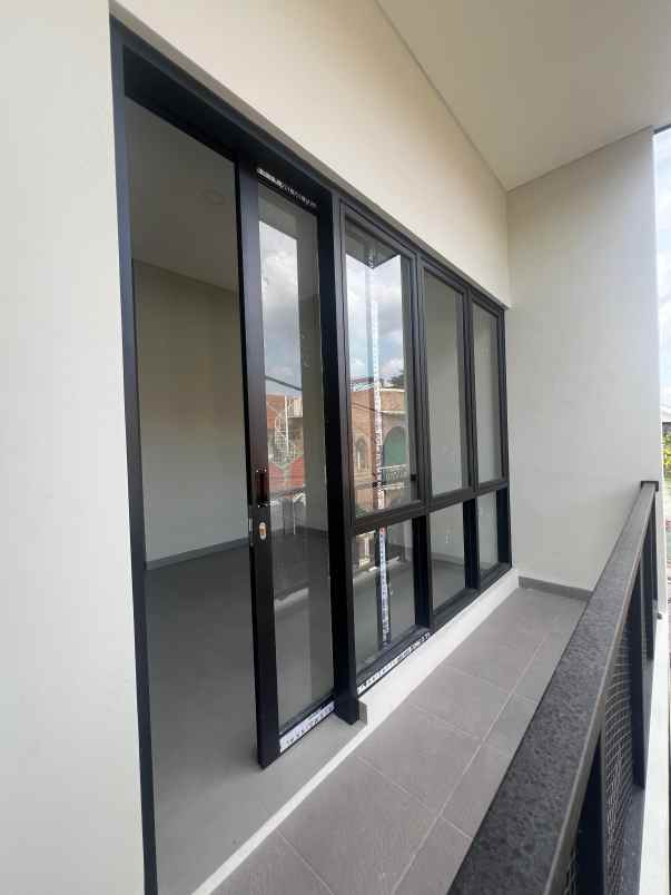 rumah baru dalam komplek di limo cinere depok