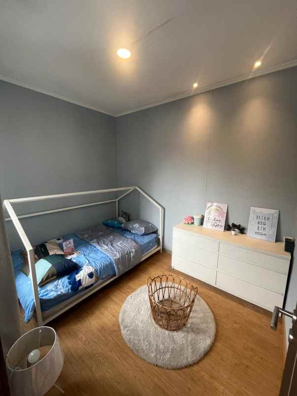 rumah baru minimalis modern dekat kota cinema bekasi