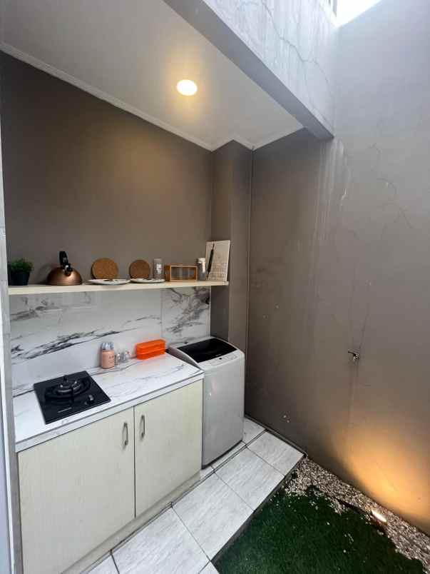 rumah baru minimalis modern dekat kota cinema bekasi