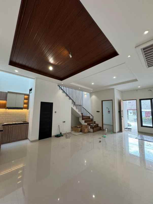 rumah baru modern minimalis dalam komplek rawamangun
