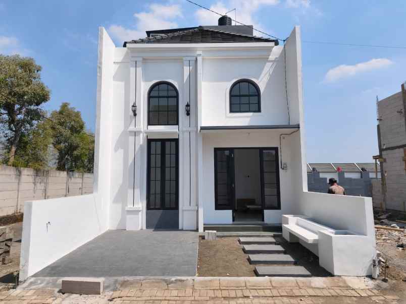 rumah berkonsep villa dibawah 1m