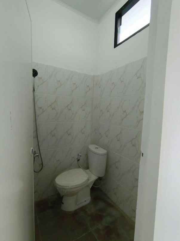 rumah cantik 2 lantai jl tuah karya panam siap huni