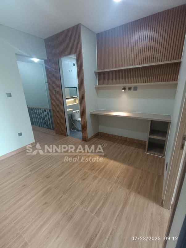 rumah cantik dalam cluster dekat tol limo depok