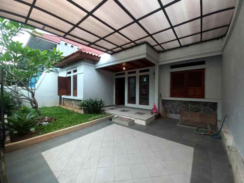 rumah cantik di kav al duren sawit jakarta timur