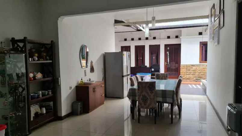 rumah cibabat cimahi dekat polres