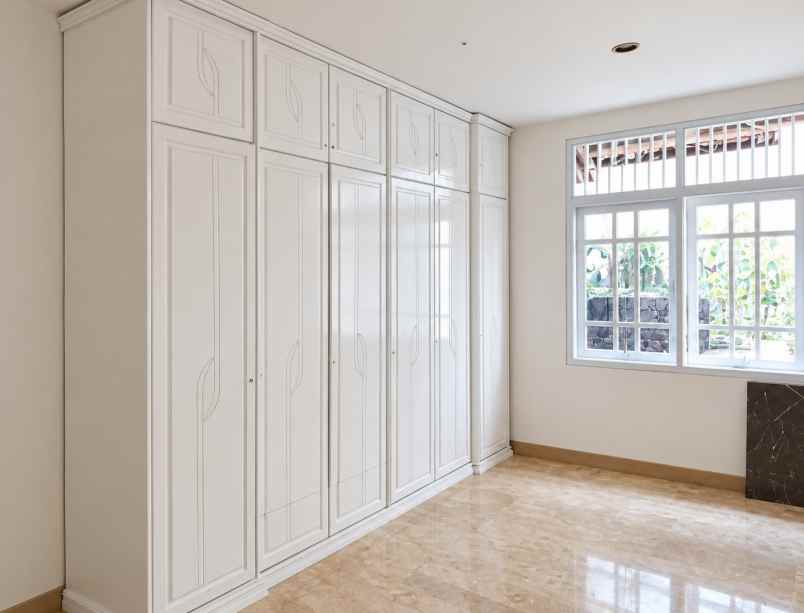 rumah classic second di bintaro jakarta selatan