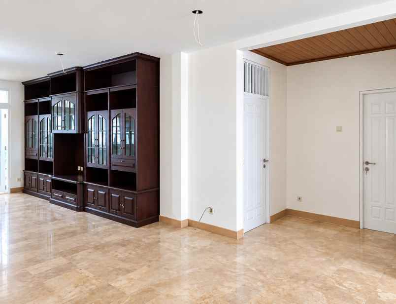 rumah classic second di bintaro jakarta selatan