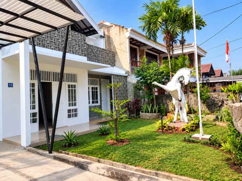 rumah classic second di bintaro jakarta selatan