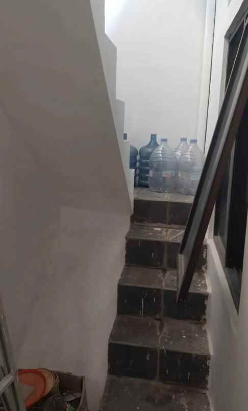 rumah dekat undip tembalang semarang