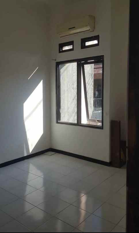 rumah dekat undip tembalang semarang