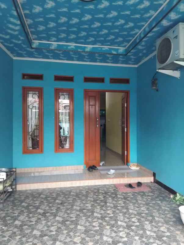 rumah di mustika sari