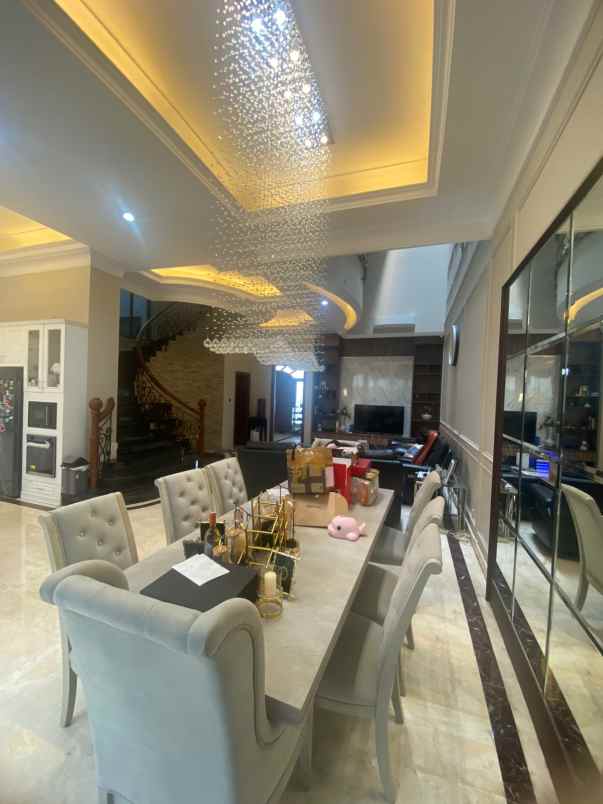 rumah dijual taman aries jakarta barat