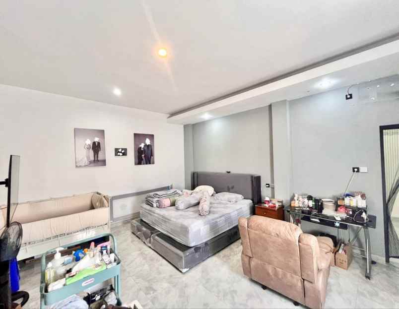 rumah graha family blok r