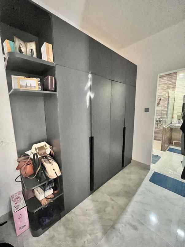 rumah graha family blok r