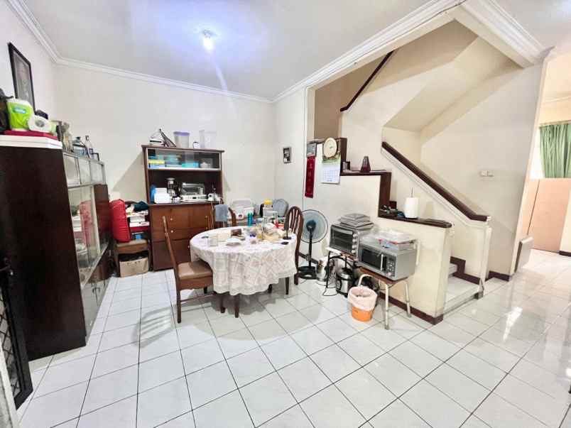 rumah graha family blok r