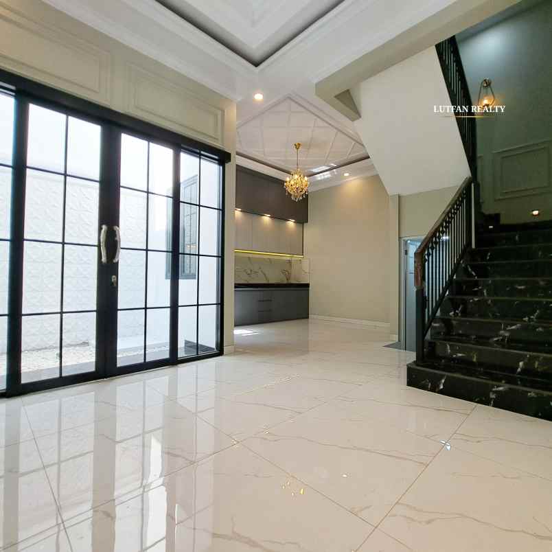 rumah jagakarsa dalam cluster dekat cilandak