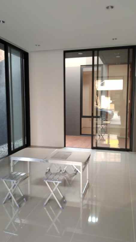 rumah jl h sailin bintaro