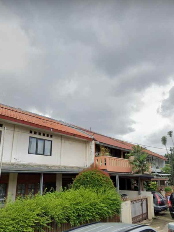 rumah jl mesjid abidin 3 a rt