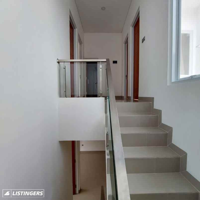 rumah jl raya krukut no 43