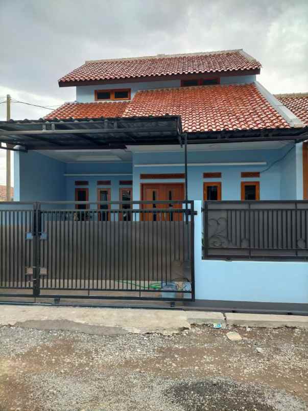 rumah jl raya leuwidulang desa