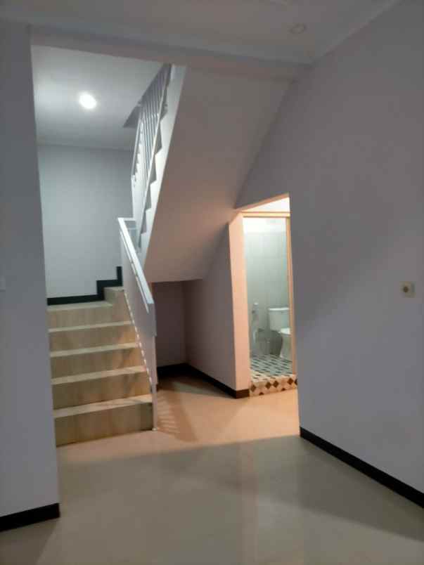 rumah jl raya leuwidulang desa