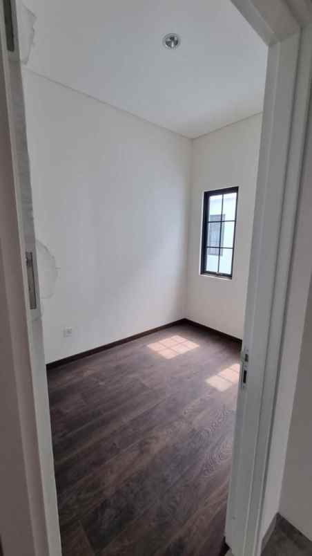 rumah jl sindang jaya tangerang