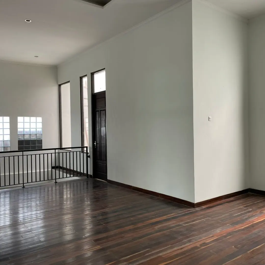 rumah jln raya petamburan