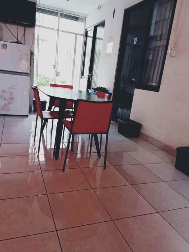 rumah kosan furnished di foresta bsd tangerang