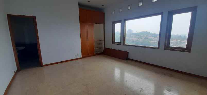 rumah lembah pakar timur