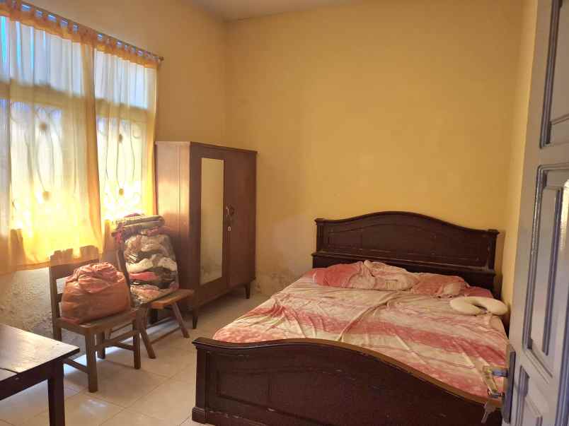 rumah luas di slawu jember jl cendrawasih