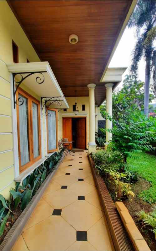 rumah lux asri hijau pejaten dekat al azhar no banjir