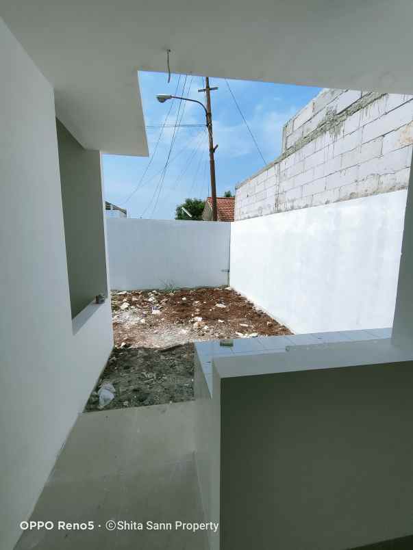 rumah meruyung limo depol