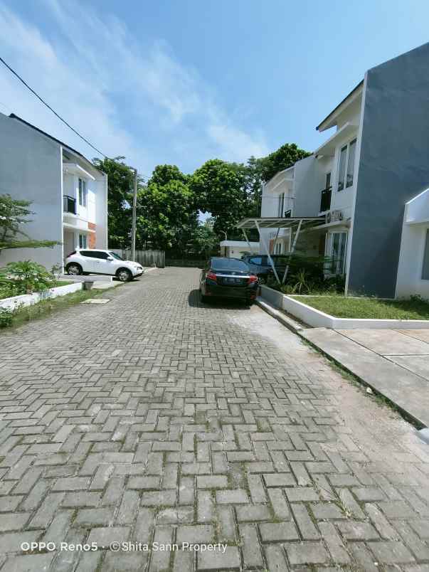 rumah meruyung limo depol