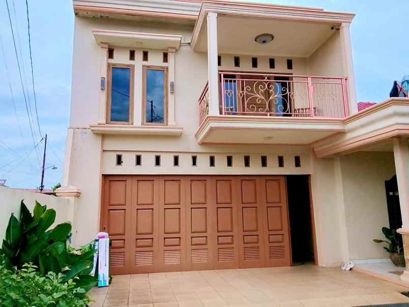 rumah mewah 2 lantai di kedaton bandar lampung