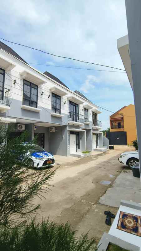 rumah mewah 2 lantai di tapos depok