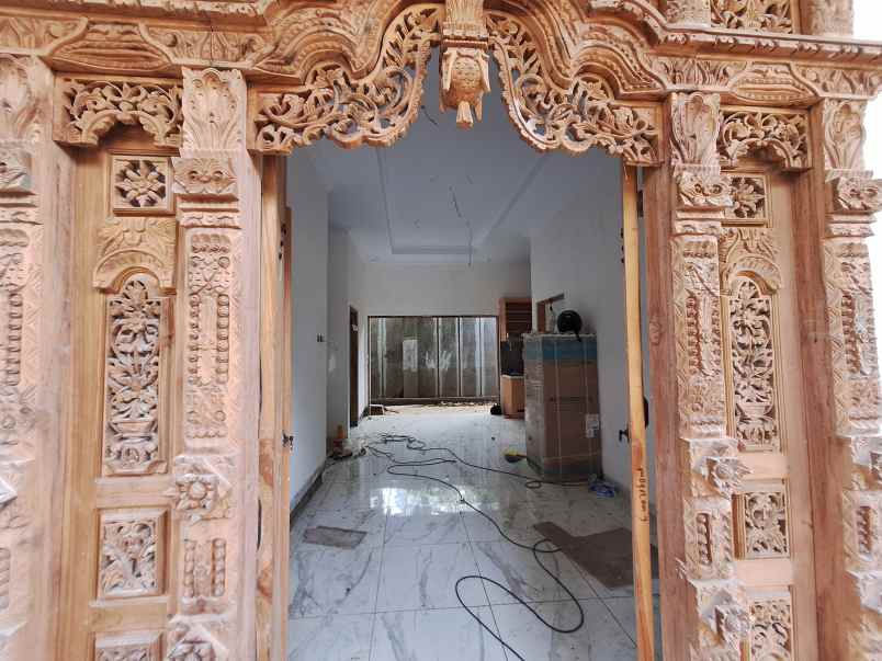 rumah mewah impian dengan nuansa pedesaan asri