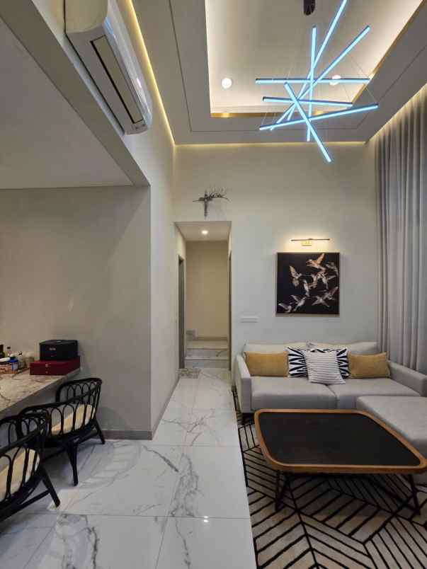 rumah mewah siap huni di cluster jgc cakung