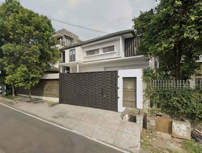 rumah mewah strategis dekat pondok indah