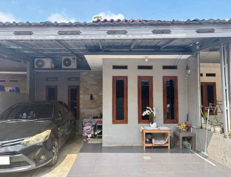 rumah minimalis siap huni di pasir putih depok
