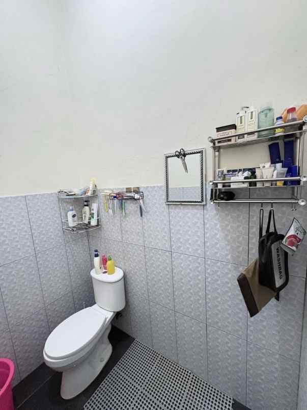 rumah minimalis siap huni di pasir putih depok