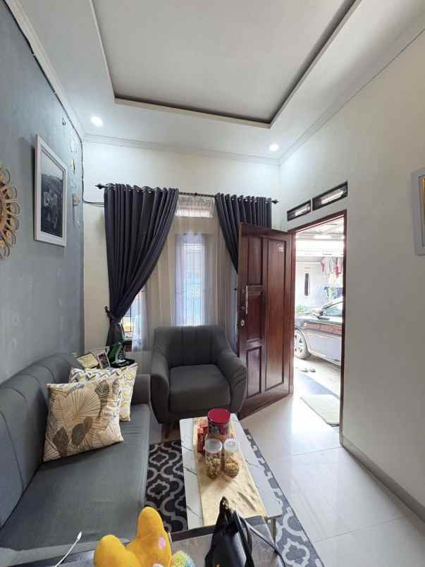 rumah minimalis siap huni di pasir putih depok
