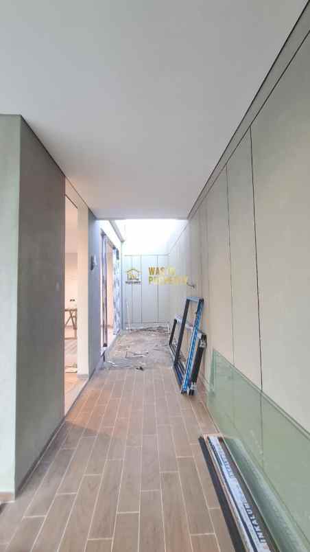 rumah modern 2 lantai 5 menit ke rs hermina jogja