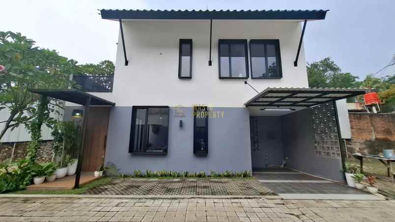 rumah modern 2 lantai di jagakarsa dekat mrt fatmawati