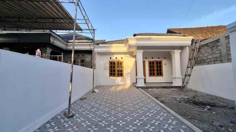 rumah modern harga terjangkau bisa nego di kalasan