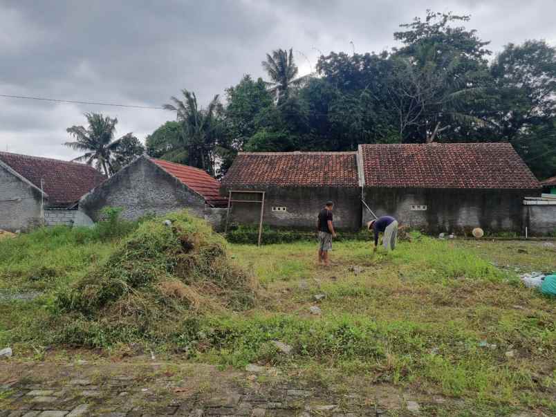 rumah modern minimalis di jakal km 10 dekat ugm