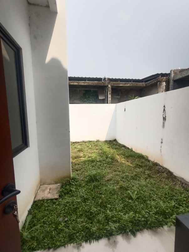 rumah modern ready stock murah dekat ccm 399 jt cash