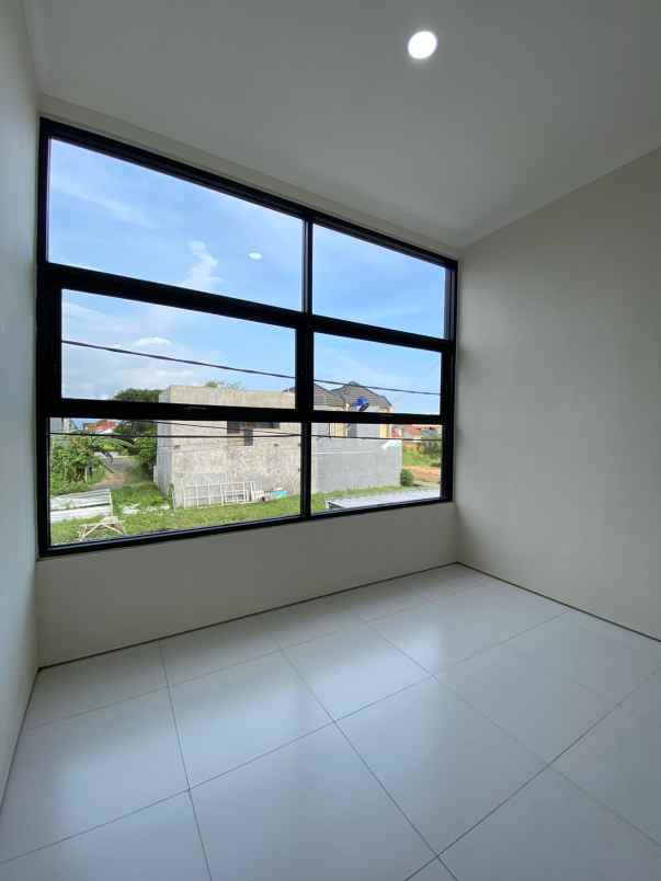 rumah modern siap huni dekat itn