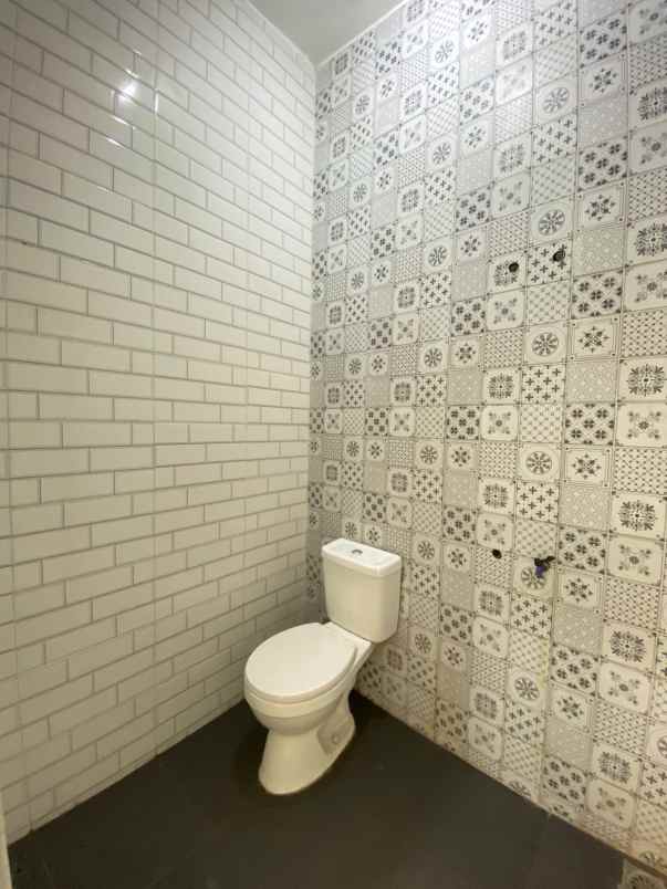 rumah modern siap huni dekat itn